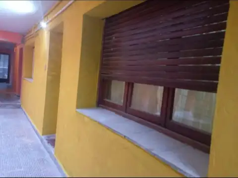 VENTA COMPLEJO DE 5 DEPARTAMENTOS EN MERCEDES B.