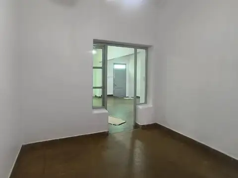 Casa 2 ambientes con 1 baño
