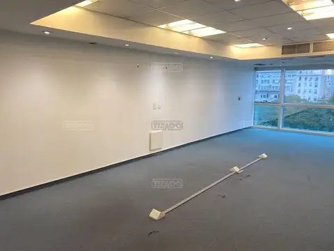 Oficina en Venta al Este