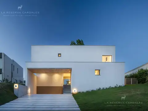 Casa de 4 Ambientes en Venta en La Reserva Cardales