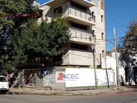 Venta - Cochera - España y Hospitales