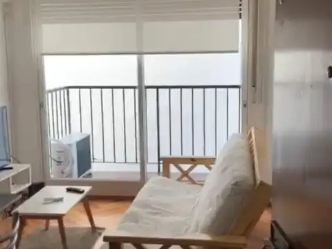 Departamento 3 ambientes con balcón en Belgrano