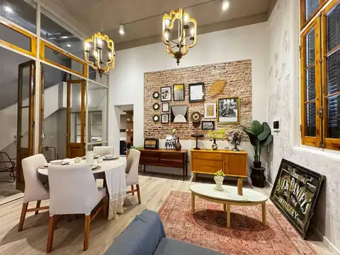 Venta - Casa al frente en ph de tres dormitorios con patio en Echesortu, Rosario