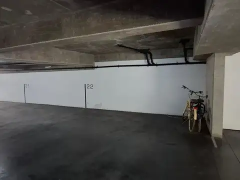 VENTA - CUATRO COCHERAS - BARRIO LOURDES