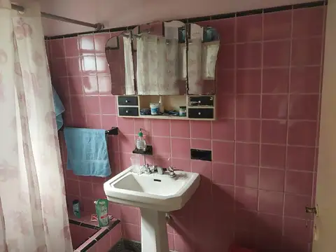 Casa en Venta en Villa Adelina, USD 120.000