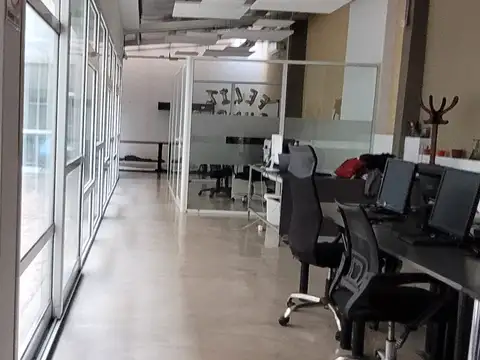Oficina en Alquiler en Parque Patricios, $ 1.350.000