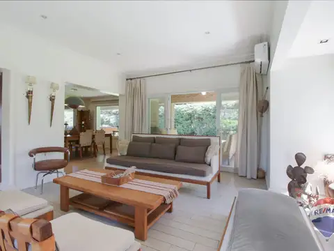 RETASADA! Casa de Revista 6 amb. 350mts, Mayling.