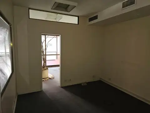 Oficina en Alquiler al Norte