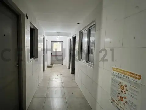 Local en Venta 1975 años