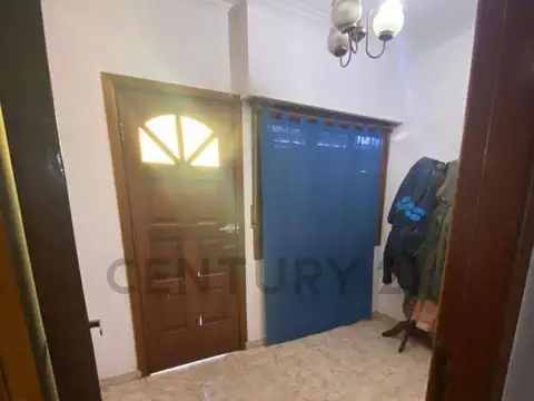 13 e/ 78 y 78 bis - Casa en venta (en block)