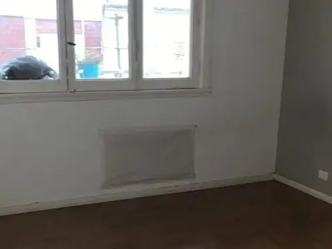 Roque Saenz Peña 1528 , Piso 1