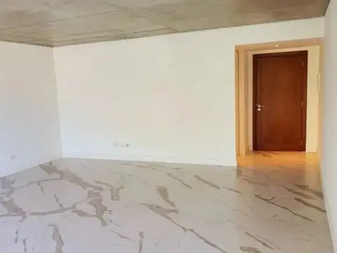 Oficina en Alquiler en Barrio Parque Leloir, USD 1.400