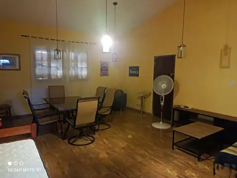 Vendo Casa de 2 dorm. c/ galpón frente al estadio, Centro de San Marcos Sierras.