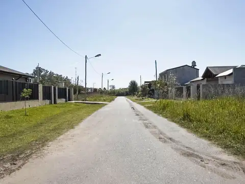 Presidente Derqui, Pilar.