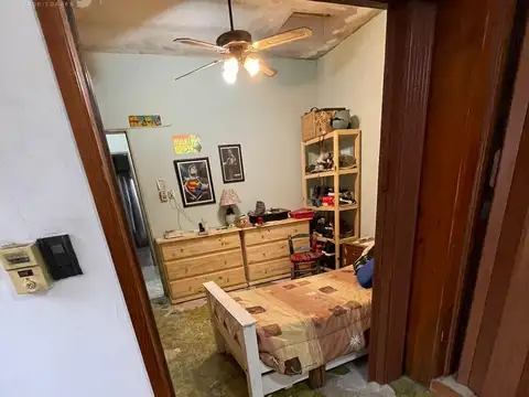 Casa 6 ambientes con 2 baños