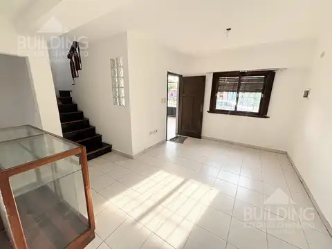 Depto Tipo Casa en Venta en Tolosa, USD 78.000
