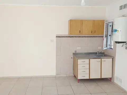 Departamento en Alquiler en Ludueña, $ 370.000
