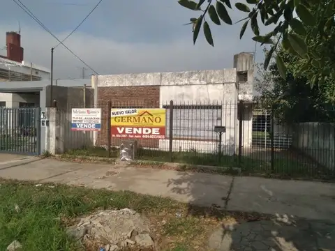 Retasado  excelente lote en Centro de San Justo