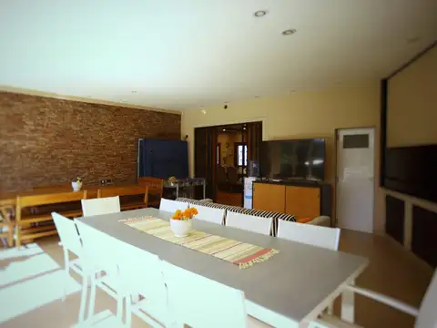 Casa en Venta al Este