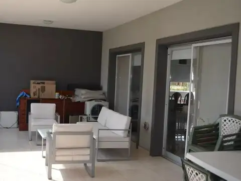 Casa en Venta en La Reja, USD 236.900