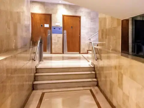 Cochera en Monserrat