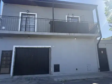 VENTA GALPÓN TORCUATO CON 5 DPTOS MONOAMBIENTES