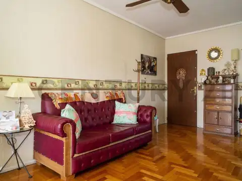 Venta Departamento 4 amb. con Balcón Terraza.