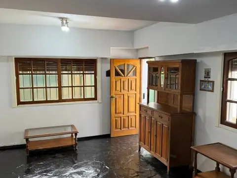 Depto Tipo Casa en Venta 27 años