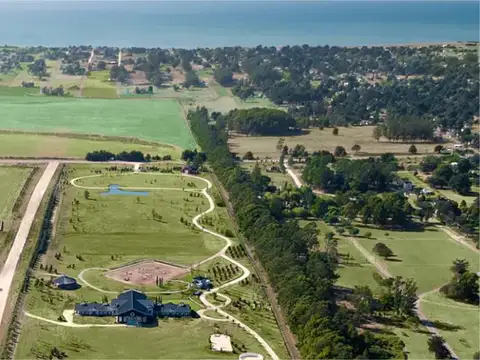 Casa 5 ambientes con 4 baños