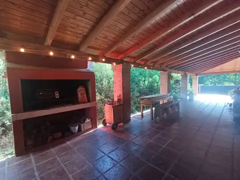 Casa en Venta con 4 cocheras