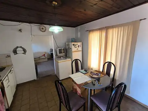 Casa 3 ambientes con 2 baños