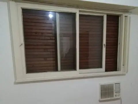 VILLA DEL PARQUE  EN VENTA DEPARTAMENTO  DEPARTAMENTO 2 AMBIENTES LATERAL LUMINOSO