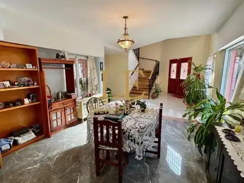 Casa en Alquiler en Benavidez, USD 1.900