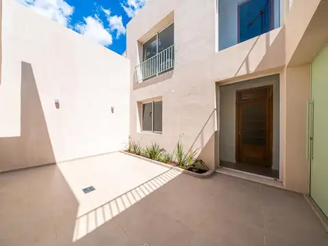 Depto Tipo Casa en Venta de 6 ambientes