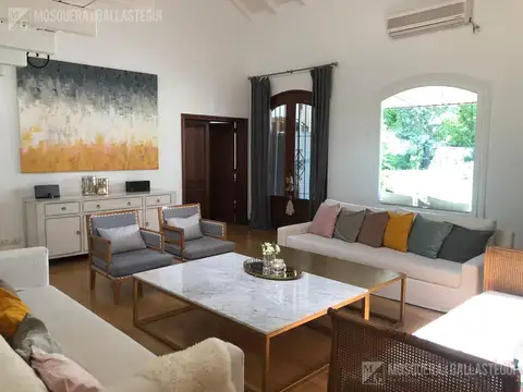 Casa en Alquiler Temporal de 4 dormitorios