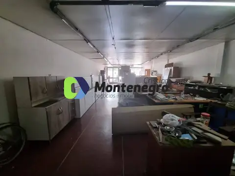 Galpon en Venta en Ezpeleta Este, USD 250.000