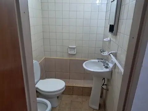 Depto Tipo Casa en Venta 50 años