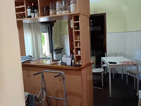 Casa 4 ambientes con 1 baño