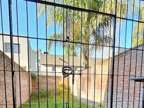 Depto Tipo Casa 3 ambientes con 2 baños