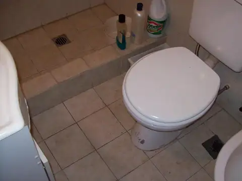Depto Tipo Casa 4 ambientes con 1 baño
