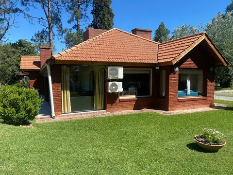 Casa en Venta en Larena Country Club, USD 169.000