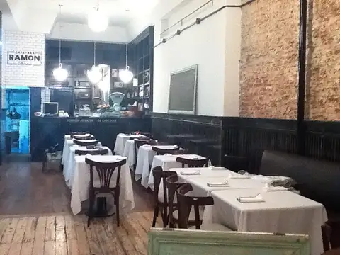 Local en Venta Via Púb.