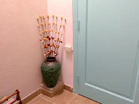 Oficina en Alquiler en Martinez Vias / Libertador, USD 1.000