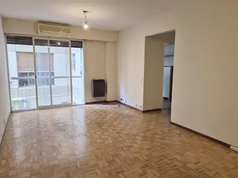 Venta Departamento de 4 ambientes en Vicente López. Excelente ubicación