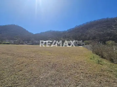 TERRENO EN VENTA VALLE ESCONDIDO 2535 M2