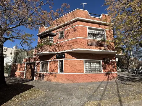 VENTA CASA 5 AM COCH PATIO Y TERRAZA APTA CREDITO