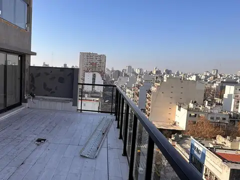 Venta departamento 3 ambientes Villa Crespo. Balcón. Amenities.