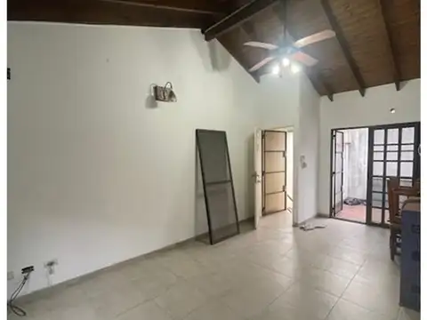 Depto Tipo Casa en Venta de 3 ambientes