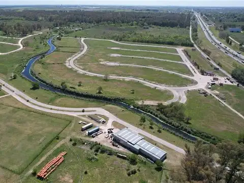 Terreno en Venta de 671,0 m2