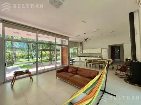 Puerto Paraiso. Hermosa casa.